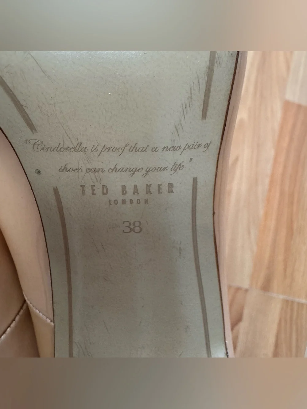 Ted Baker Izibela Pointer-toe Pumps Patent Leather Heels Tan Color, Size US 9